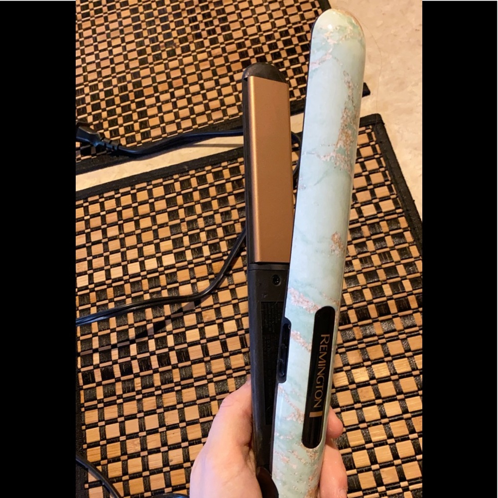 Remington Straightener